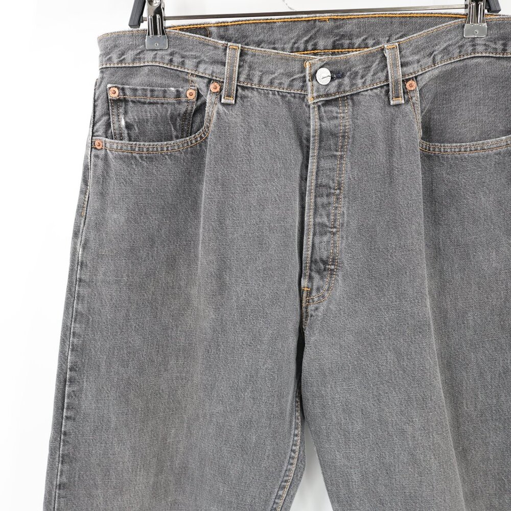 Vintage Levis 501 0155 Jeans mens 36x28.5 Button Fly Straight Made in USA gray - Picture 2 of 15